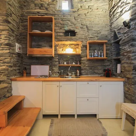Aparthotel Tinos Pigeon House By Tinoshost *